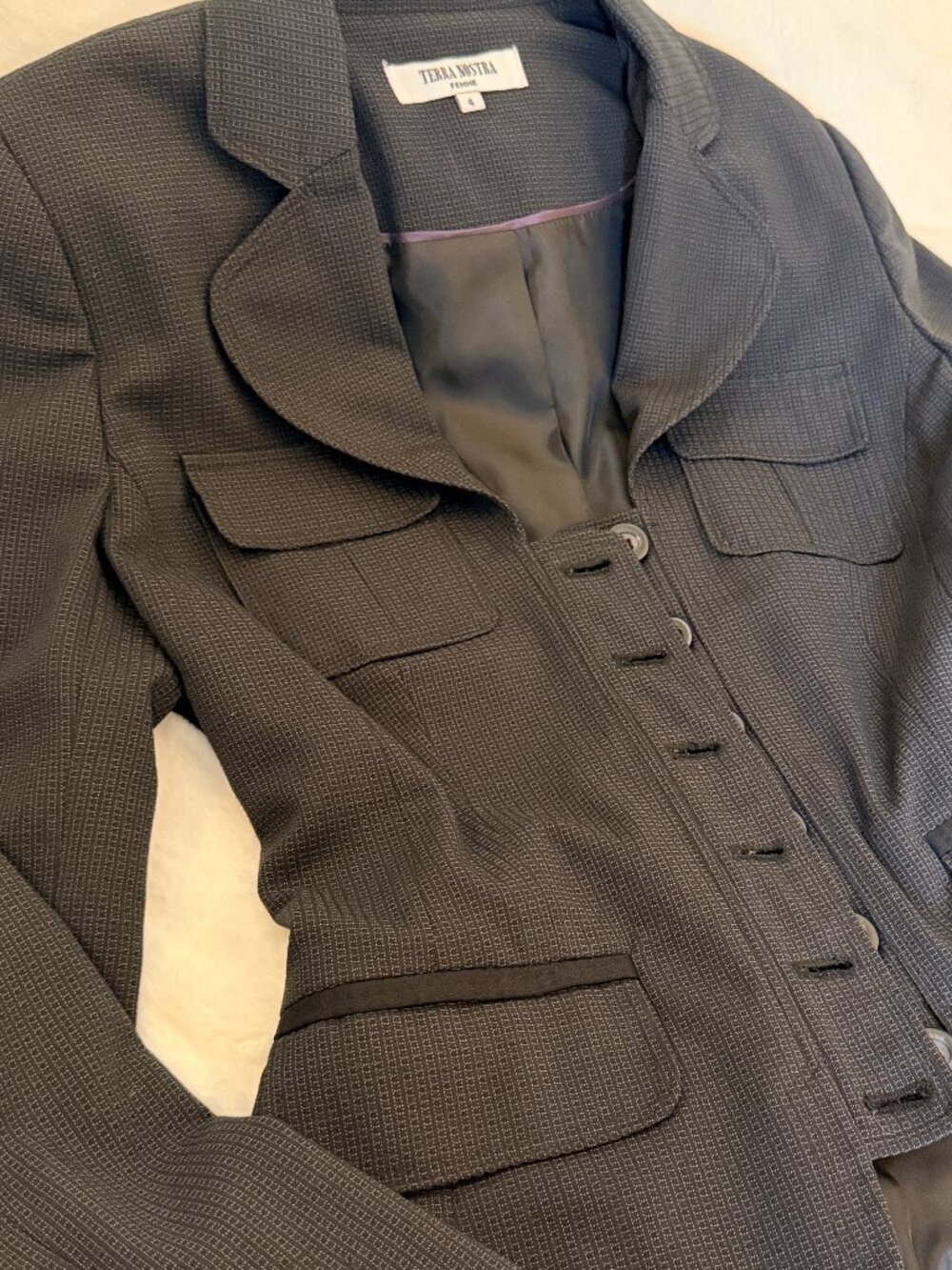 Incredibly Flattering Terra Nostra Fine Textured Trim Hourglass Blazer Jacket 4